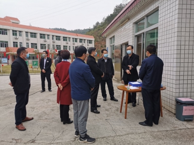 曾尚忠调研疫情防控工作落实情况：不留死角不漏一人，保障供给稳定物价