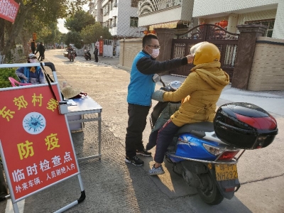 守护我们的家！为这抹寒冬中最温暖的梅江“社工蓝”点赞