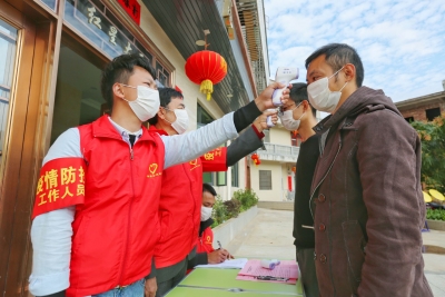 脱下“永思堂” 换上“志愿红”！大埔洲瑞镇“迎阿娘”队员主动请求投入防控岗位