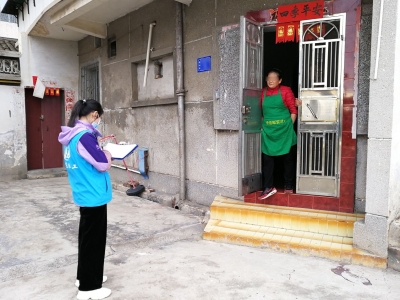 像朋友一​样聊天，还开通暖心热线…他们守护着街坊的心理防疫线