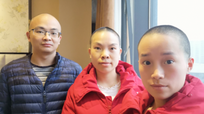 “干脆直接剃光！”他们含泪剪去三千青丝，只为轻装战“疫”...