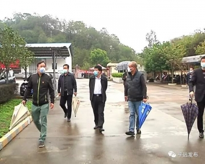 宋才华到挂点企业调研时强调：疫情防控与复工复产“两手抓、两手硬”