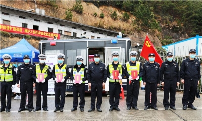 凝警心、鼓士气！大埔公安慰问抗击疫情一线干警