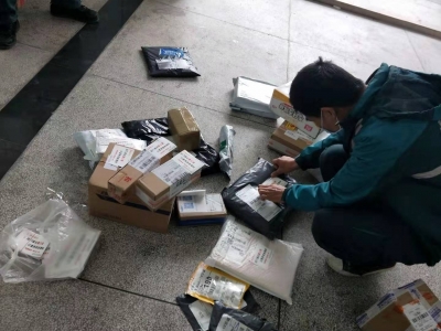 暖心宣传！这些快递“小贴士”让五华群众在家也能掌握疫情防控小知识