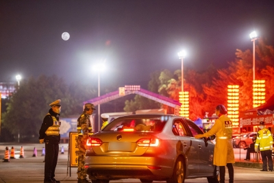 元宵虽未圆 温暖却依旧 ！这是众志成城的力量...