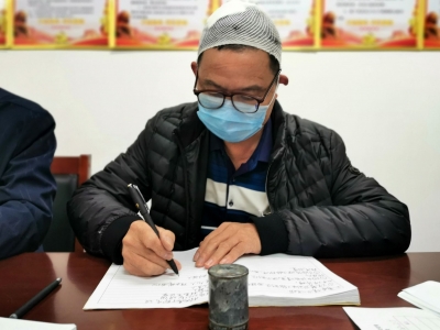 轻伤不下火线！头缝七针，坚守在岗！来看这位五华的村支书 