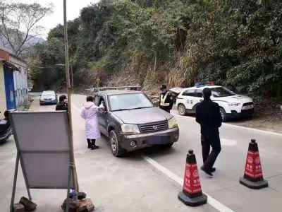 一线党旗飘！大埔青溪镇筑牢“战疫”安全屏障