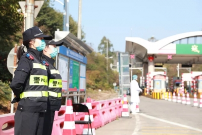 疫情当前，他们因责任与平安而生！