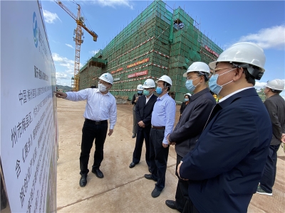 陈建青到梅县区调研督导重点项目推进情况：确保疫情防控和复工复产两手抓两手硬两不误