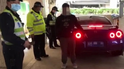 这样的“豪车”合影照真丑！梅州交警严打非法改装车“炸街”行为