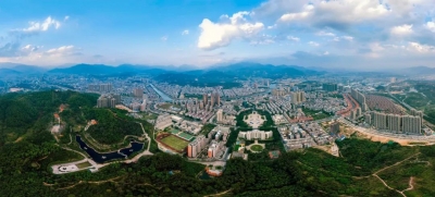 春暖花开！市民走出家门享受春意放飞心情