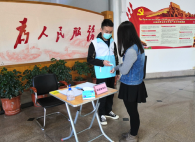 “安排我到最艰苦的岗位去，我能吃苦！”退役军人这样抗疫...