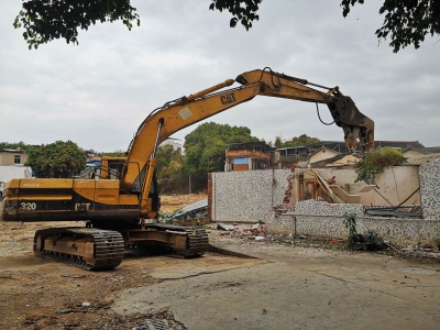 拆！拆！拆！梅城一临建物被强拆，地点在这…