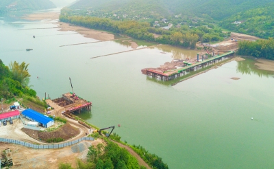 切割声、敲打声不断...莲塘韩江大桥复工ing！大麻轮渡将成历史...