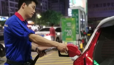 国内油价或迎史上最大跌幅！一箱油将省约40元