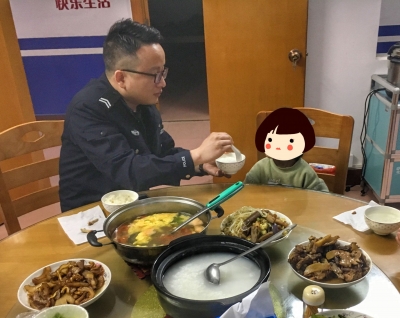 暖心！五华民警微信寻人助走失女孩回家