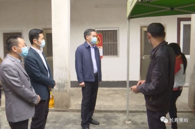 刘彩波深入长潭镇调研脱贫攻坚工作