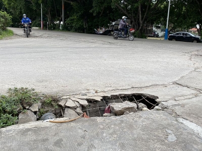 梅城这条路“藏雷”，走过路过，小心不会错！