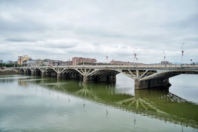 张爱军主持召开嘉应大桥维修加固工程专题会议：坚持安全效率并重 争取早日竣工通行