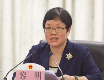 广州：对返校初三、高三学生全部开展核酸检测