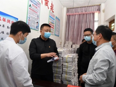 赖勤到安流镇检查督导春季学生返校准备工作