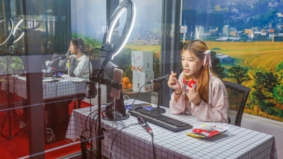 一根网线、一座铁塔，让山村“触电”，让城市看见...