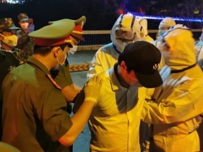 “红通人员”胡亦品在越南被缉捕并遣返