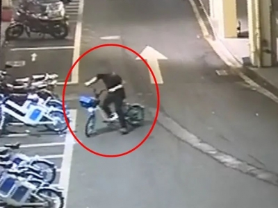 丢人！梅城一男子想把“共享”变“私享”，结果…