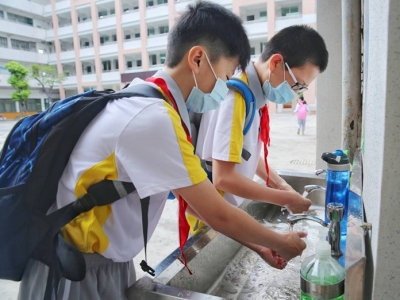 返校“大幕”拉开！专家提醒：以下情形，学生仍需佩戴口罩
