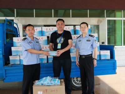警企齐心抗疫情！大埔公安获赠2000只防护口罩等物资