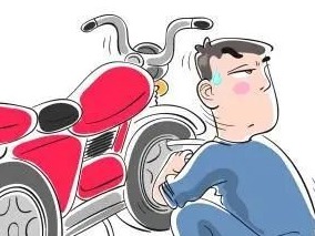 友谊的小船又翻了…兴宁一“老友”来访顺走主人摩托