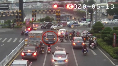 被蛇咬伤命悬一线…梅县铁骑车流中上演“生死时速”！