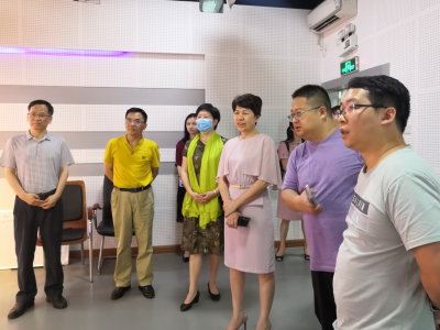 市妇联主席蔡雪嫦到梅州日报社调研