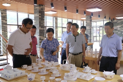 ​曾尚忠到大埔督导挂点联系重点外贸企业生产经营情况：促产业转型升级 助企业化危为机