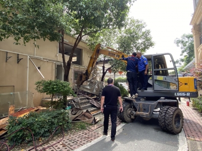 多部门联合“出手”，梅城一小区违建被拆除