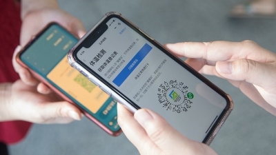 @梅州市民  人手一个“粤康码”， 扫码、出示、通行，去哪都方便！