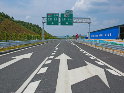 广东今日迎国庆中秋假期出行高峰！10处繁忙高速路段公布 