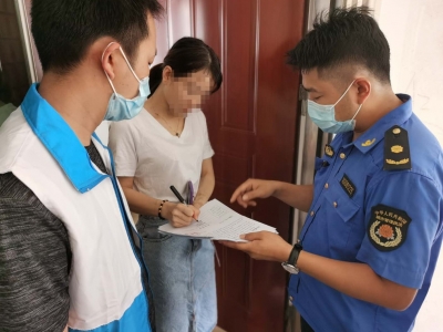 “见到人、讲到位”！梅江区通过这种方式，让市民认识到“铁皮瓦”的危害性