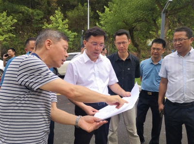 黄文沐调研城区公园城市建设工作：让公园成为市民美好生活的绿意空间