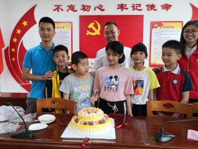 小画笔勾勒大梦想，碧桂园走进大埔漳北村助力教育扶贫ing