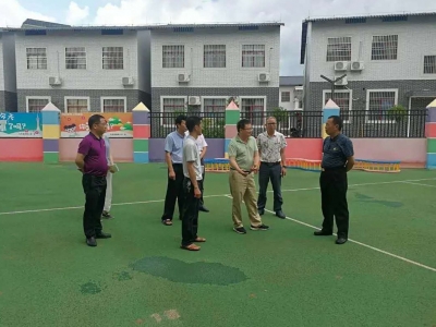 傅国强到水寨、龙村镇辖区幼儿园调研督导疫情防控和复课复学工作 