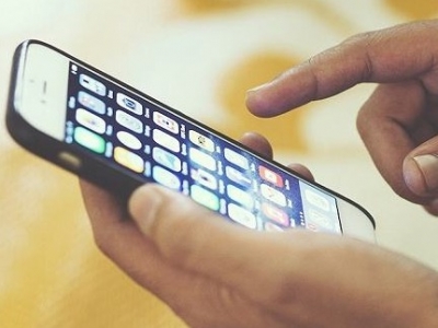 看了几眼朋友圈，梅江区一男子47万打水漂