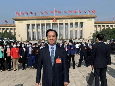 支持“平安之乡”建设！全国人大代表邓振龙到市公安局宣讲全国“两会”精神