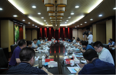 梅州市人大常委会召开党组（扩大）会议：贯彻人民至上要求 提升人大履职成效