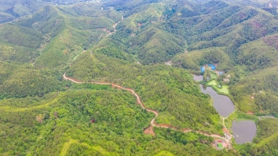 以文明做笔、干群齐心执笔，绘一幅诗画梅江~