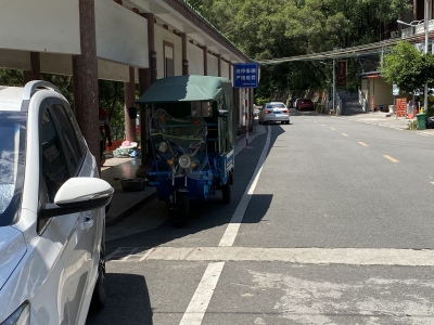 景区水库当泳池？泮坑的这些“风景”一点也不美！