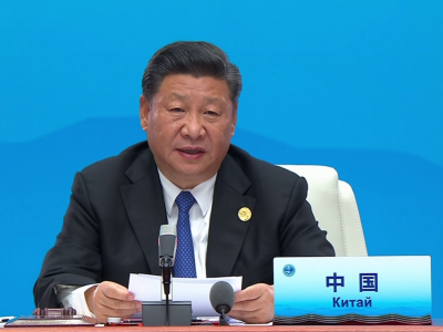 习近平同德国总理默克尔通电话