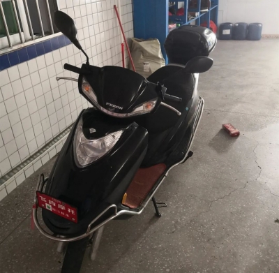 啥情况？五华一男子到维修店取摩托车，结果却进了派出所…