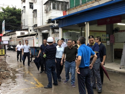 梅江区挂点领导到金山街道督导创文工作：全力以赴打好创文攻坚战