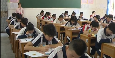 五华1.5万名初三学生参加中考